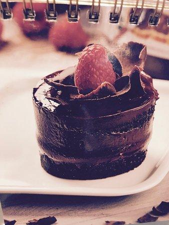 Al Bindaira Cafe Adliya